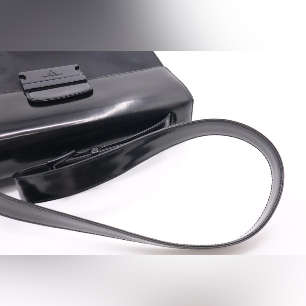 Prada Shoulder Bag in Black Patent Leather and Nylon - Picture 6 of 11